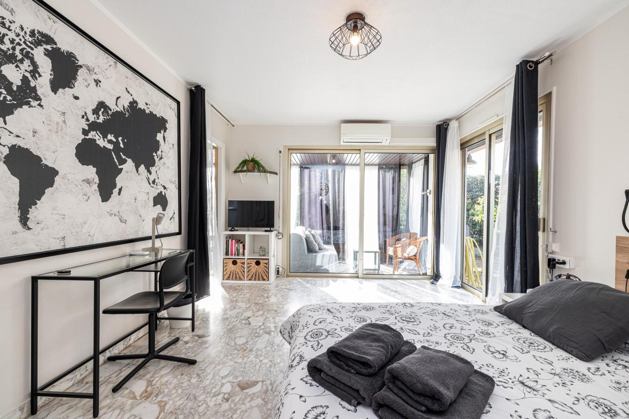 Appartamento Le Globe Trotteur Saint-Laurent-du-Var Esterno foto