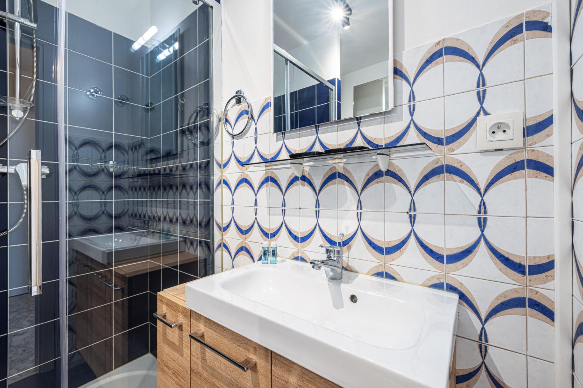 Appartamento Le Globe Trotteur Saint-Laurent-du-Var Esterno foto